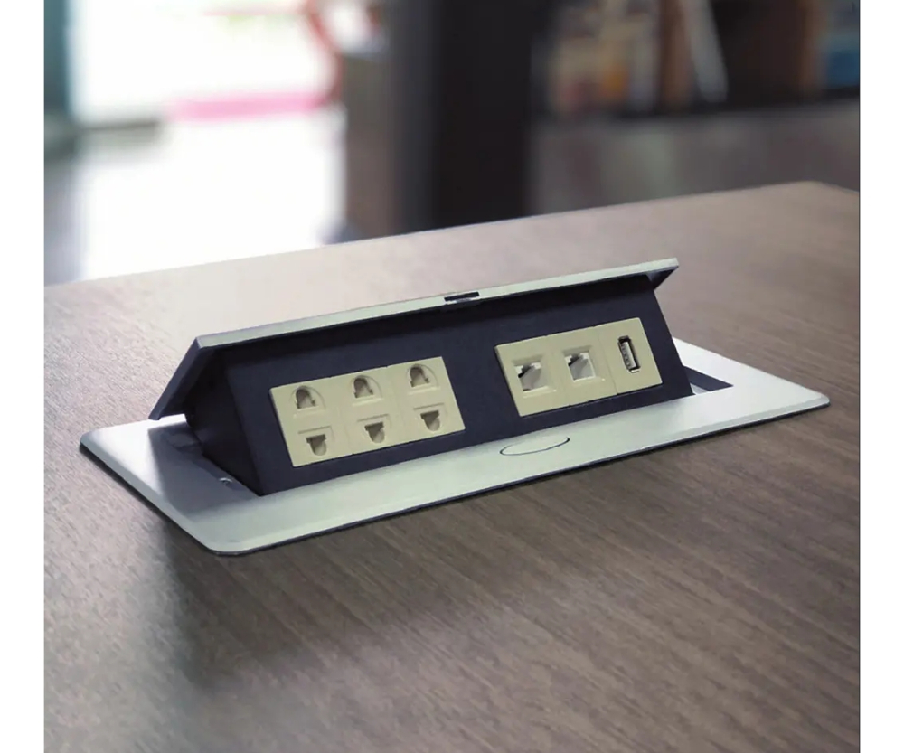 5.8尺嵐瑟絲主管桌