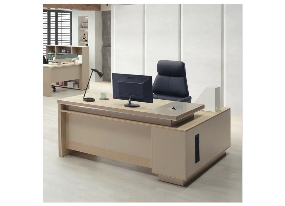 5.8尺真利士主管桌