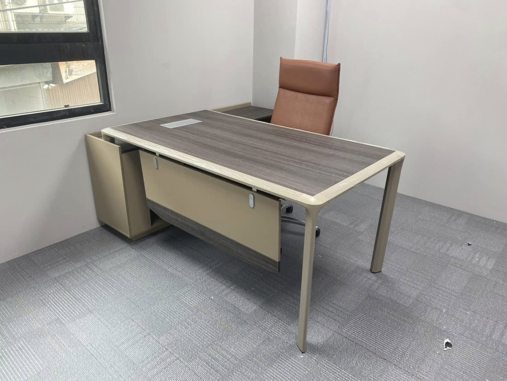 5.8尺密鹿庫主管桌